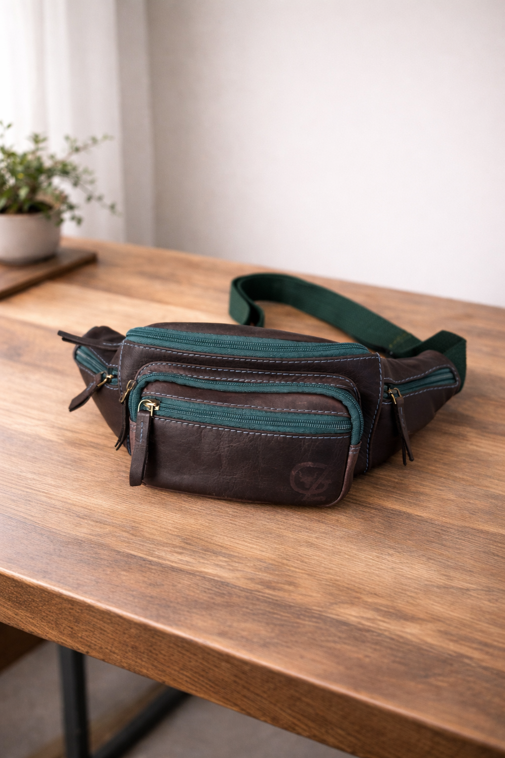 Cowin - Bauchtasche handgefertigt aus Büffelleder